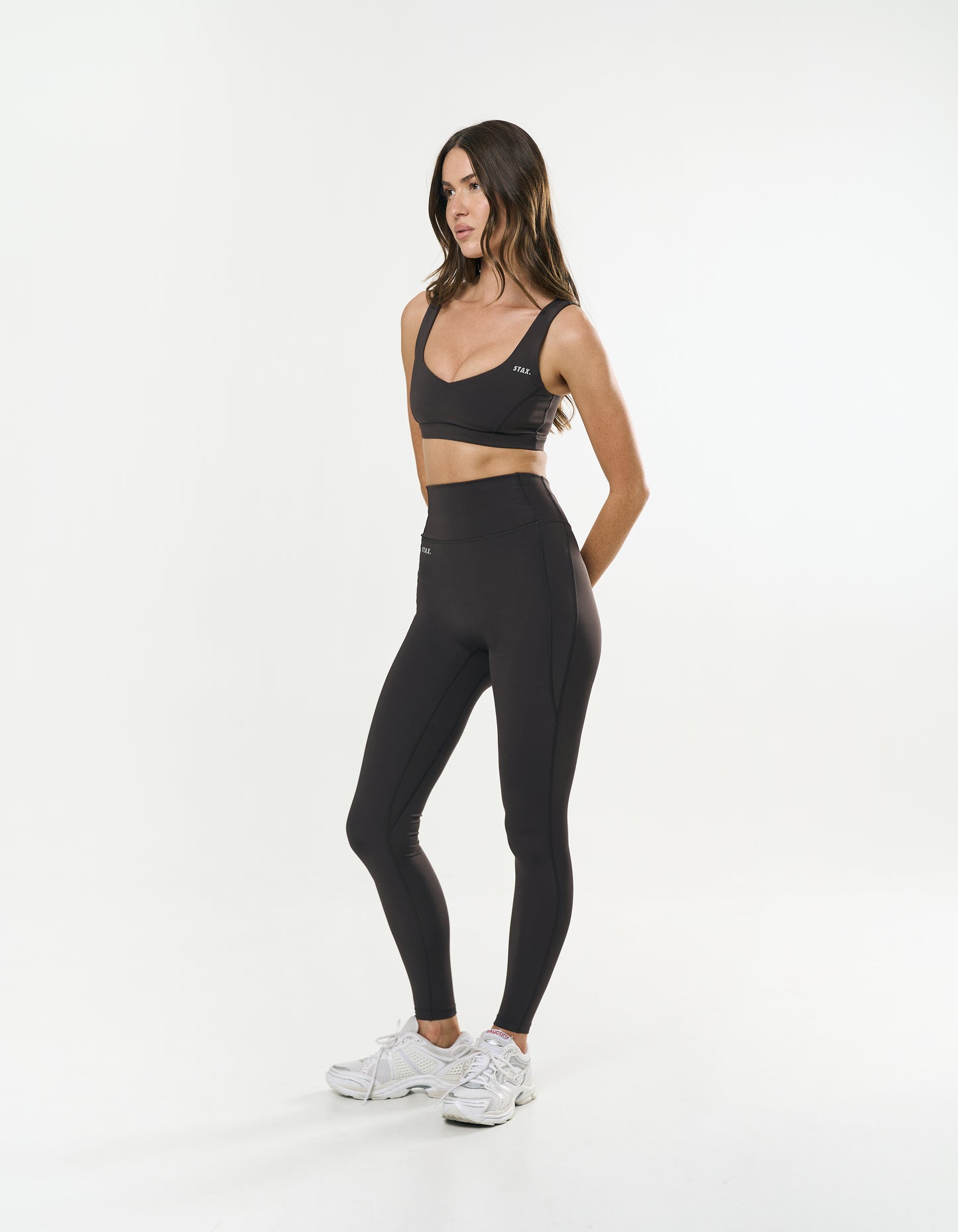 Sports Crop Astryx - Truffle