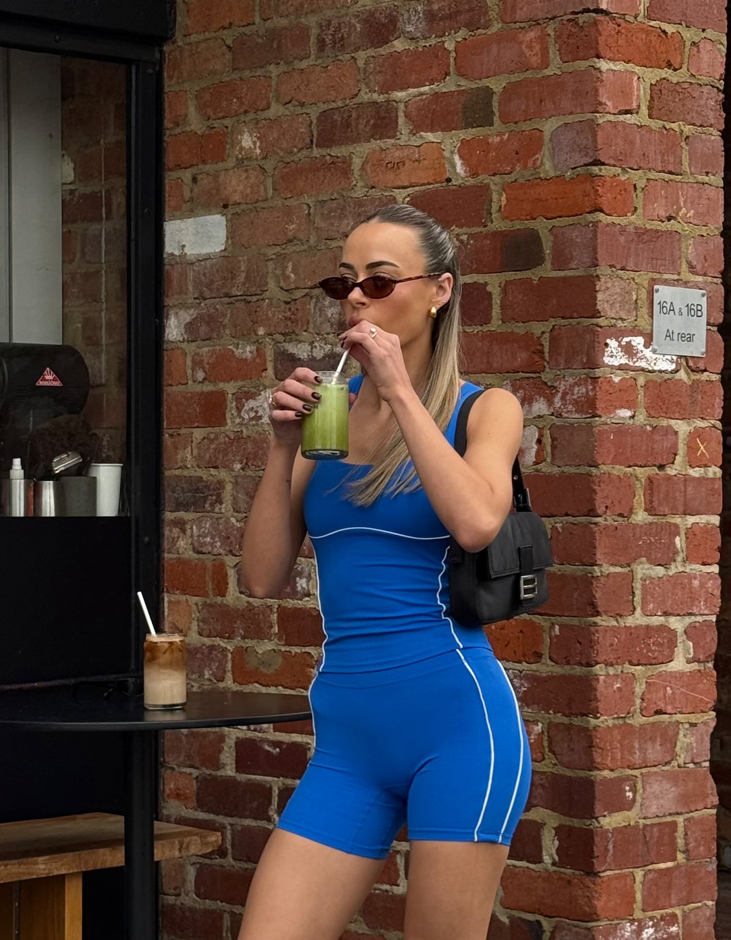 Contour Midi Bike Shorts Airlyte - Marine