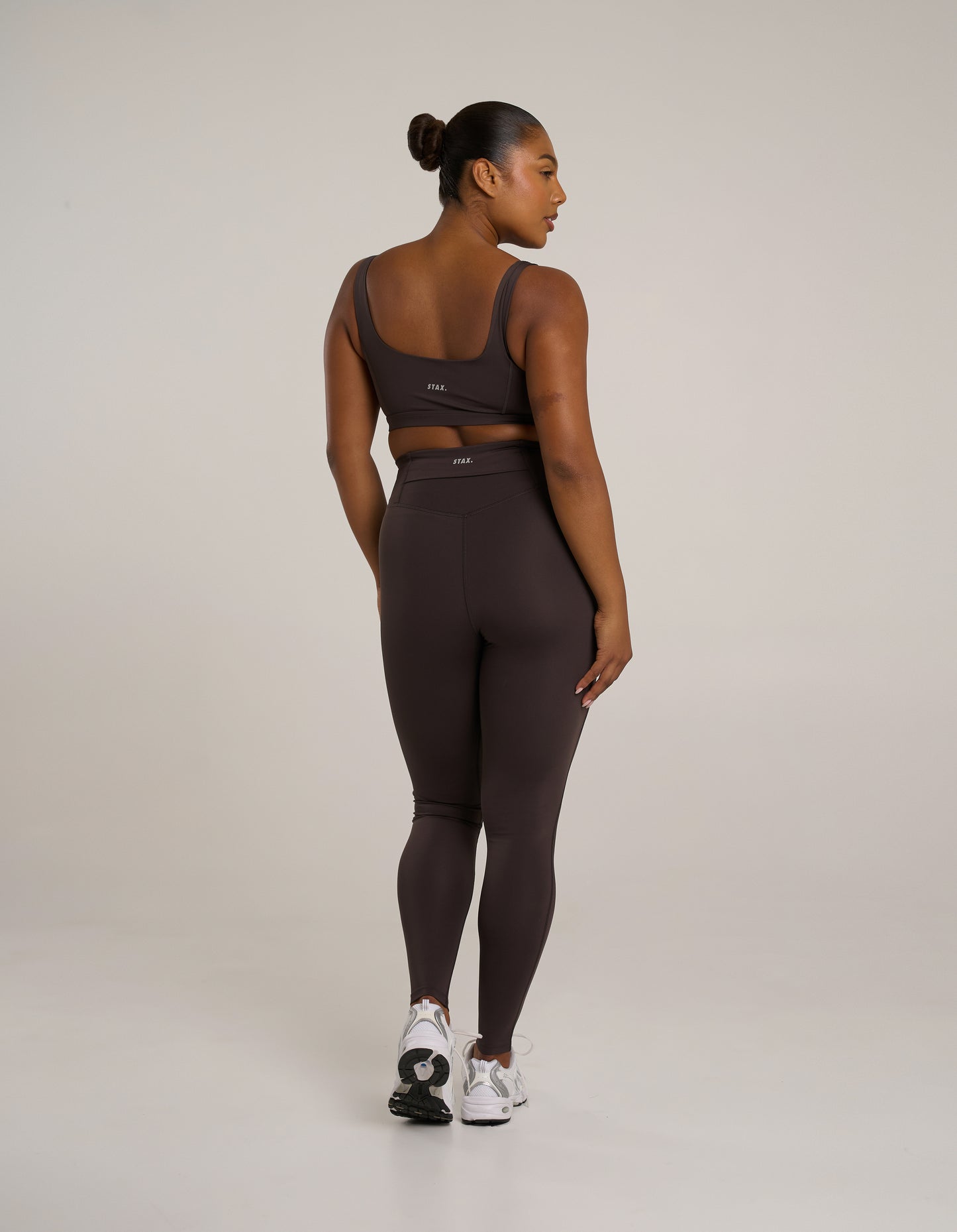Sports Crop Astryx - Truffle
