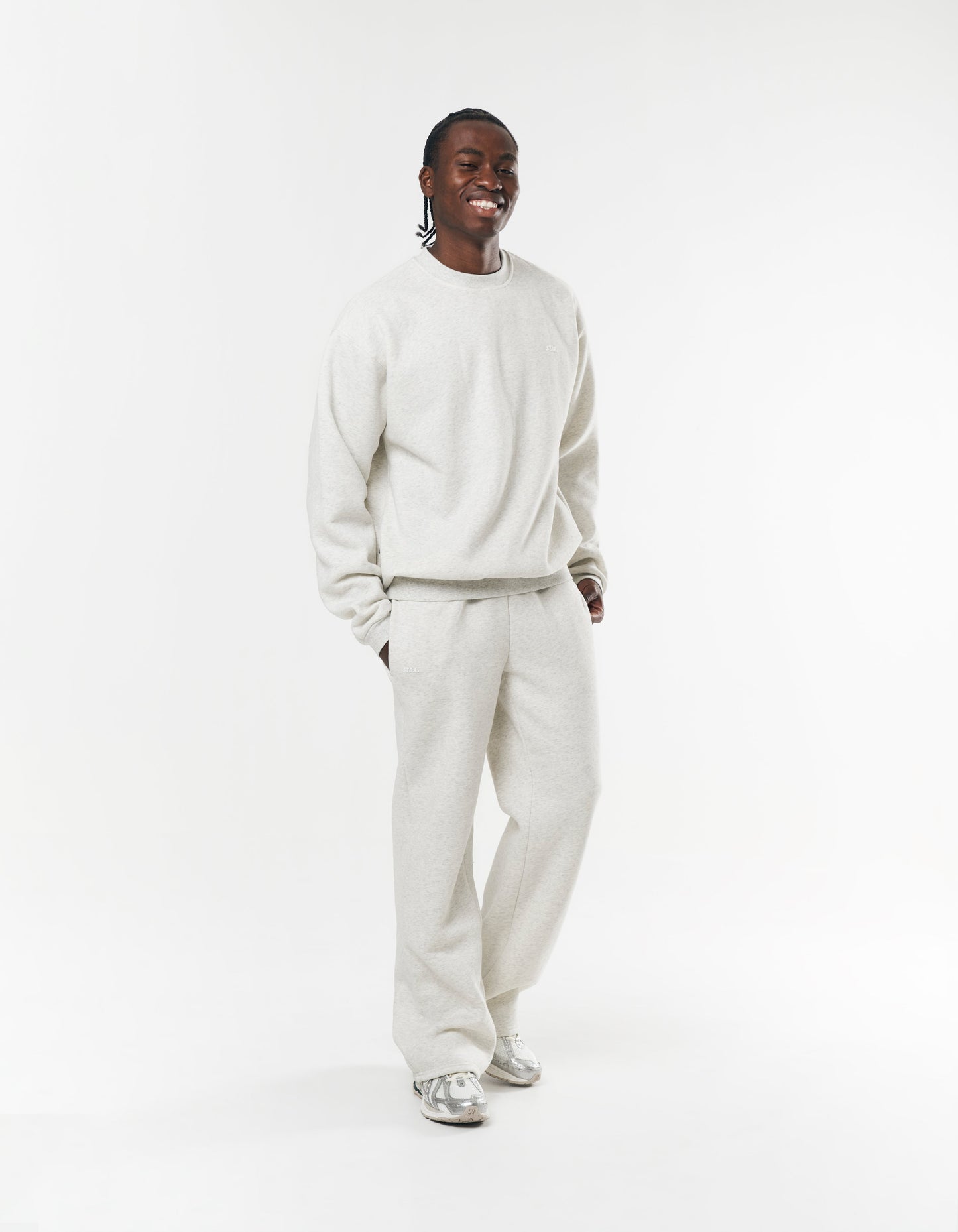 Classic Straight Leg Jogger - Light Grey Marle