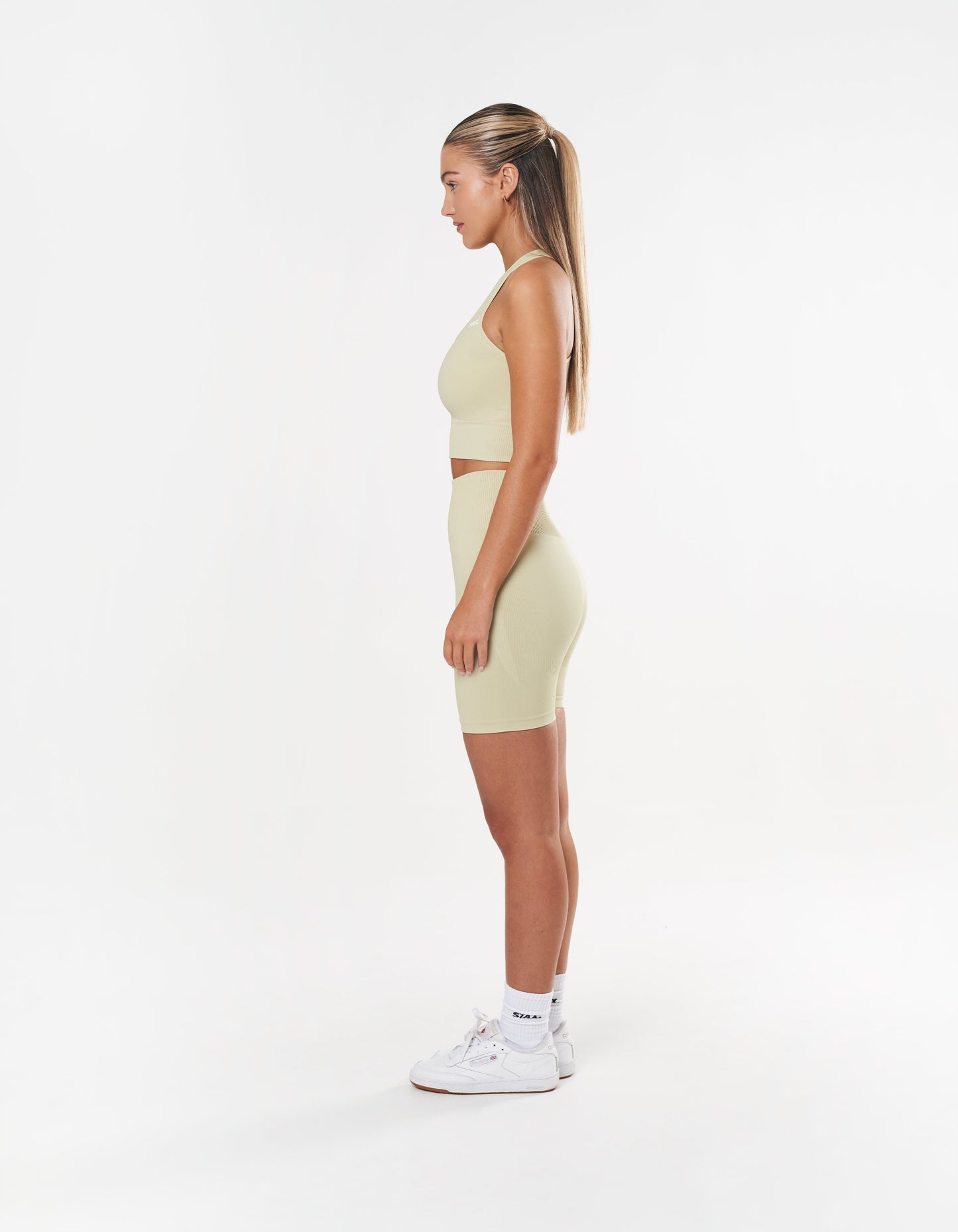 Premium Seamless Midi Bike Shorts - Vanilla Essence