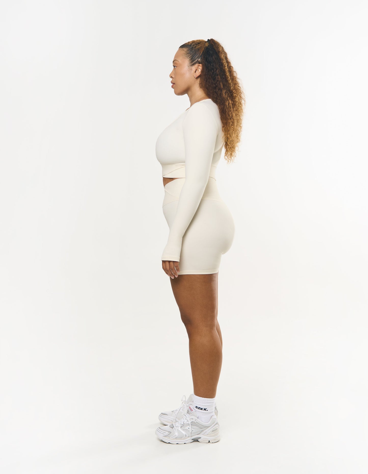 V front Cropped Long Sleeve NANDEX™ - Cream