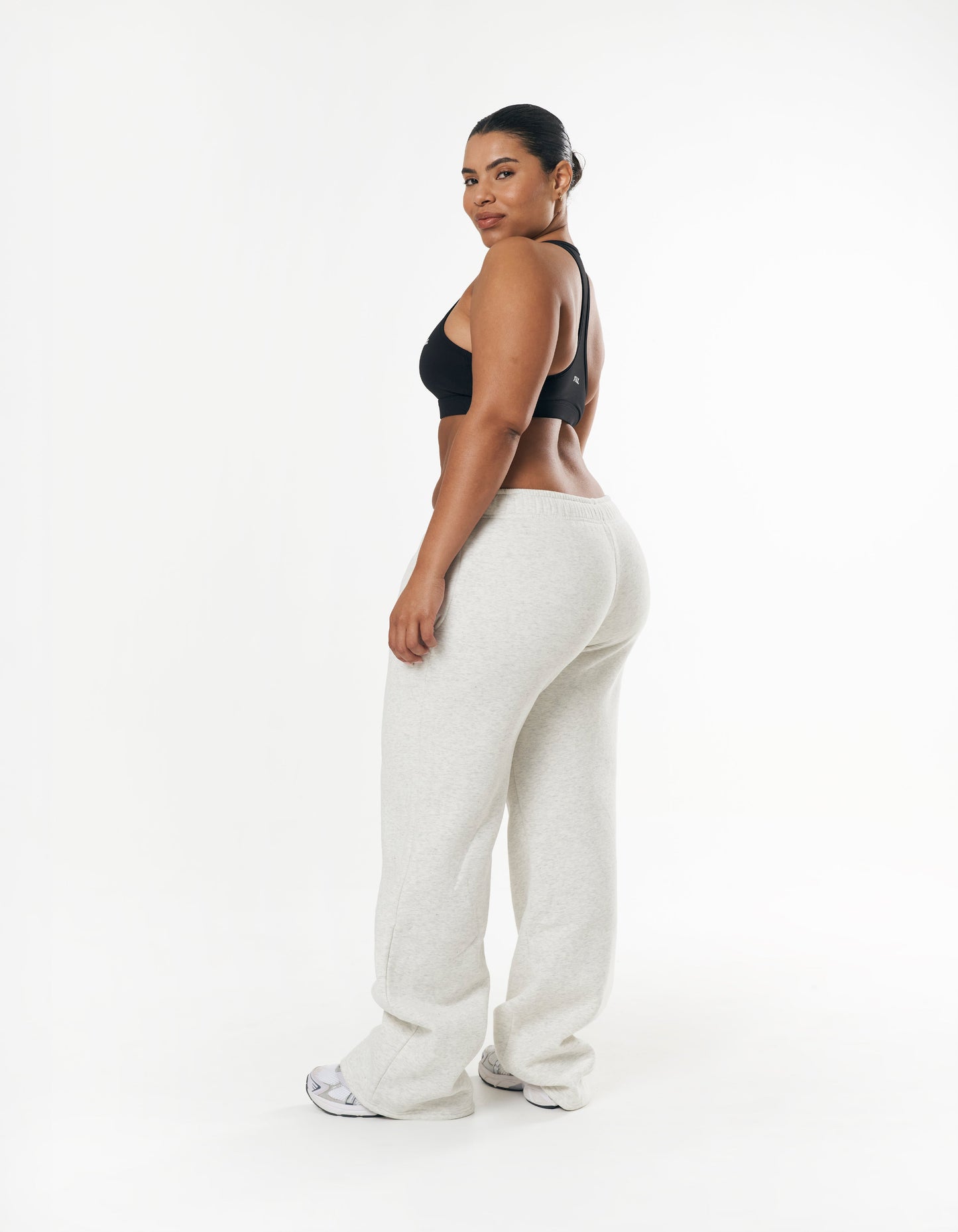 Classic Straight Leg Jogger - Light Grey Marle