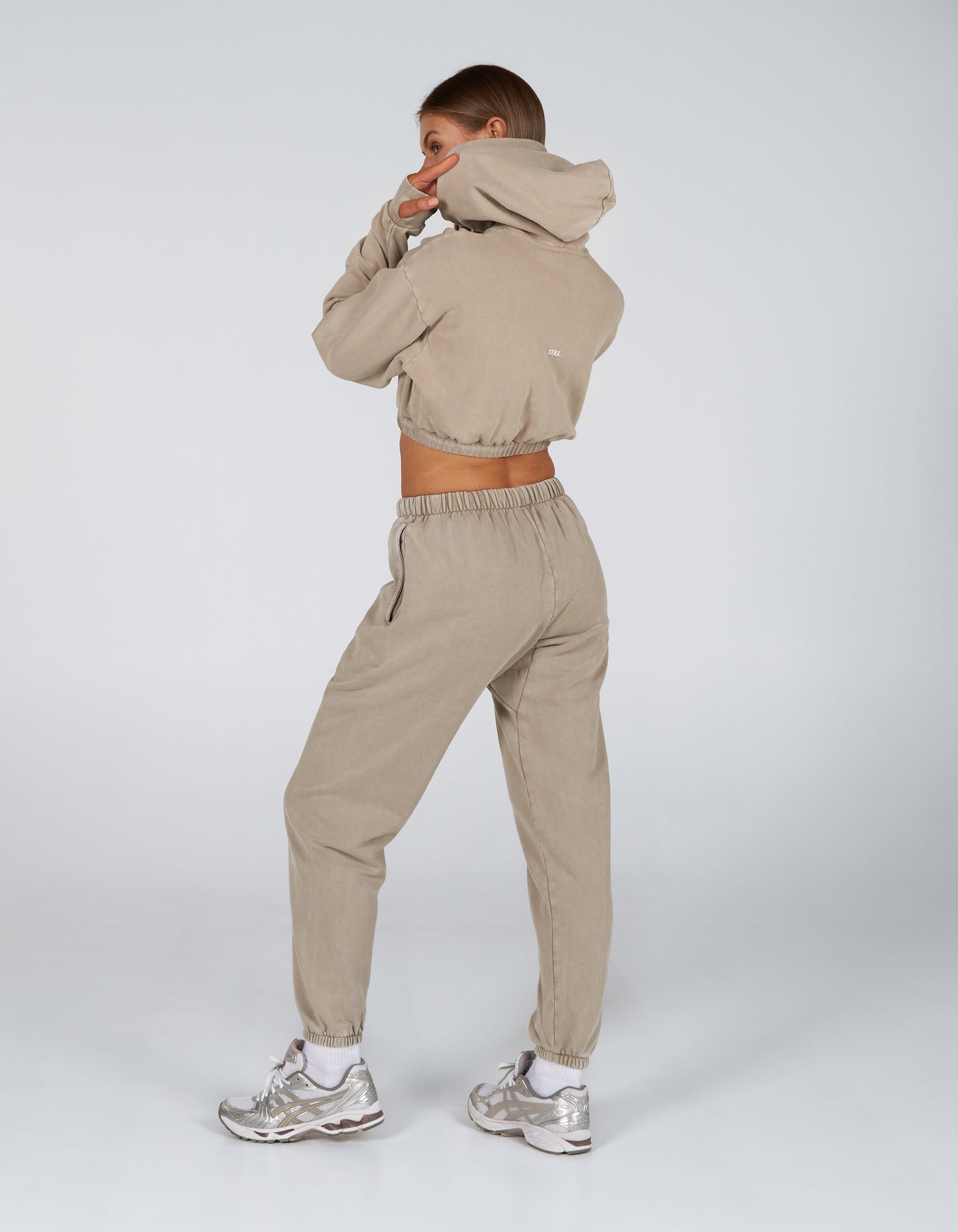 Co Activewear - W23 Cropped Hoodie sixth image