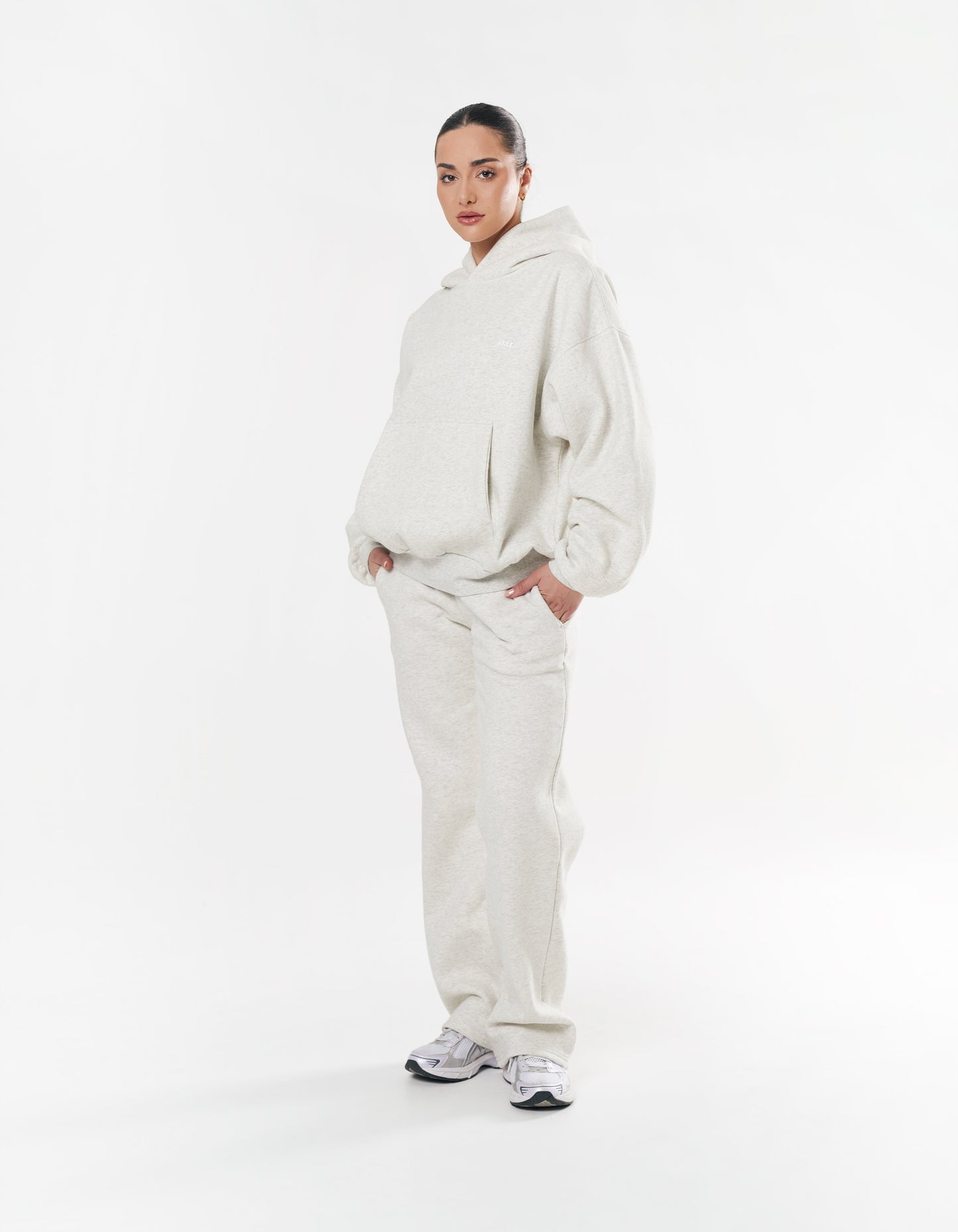 Classic Straight Leg Jogger - Light Grey Marle