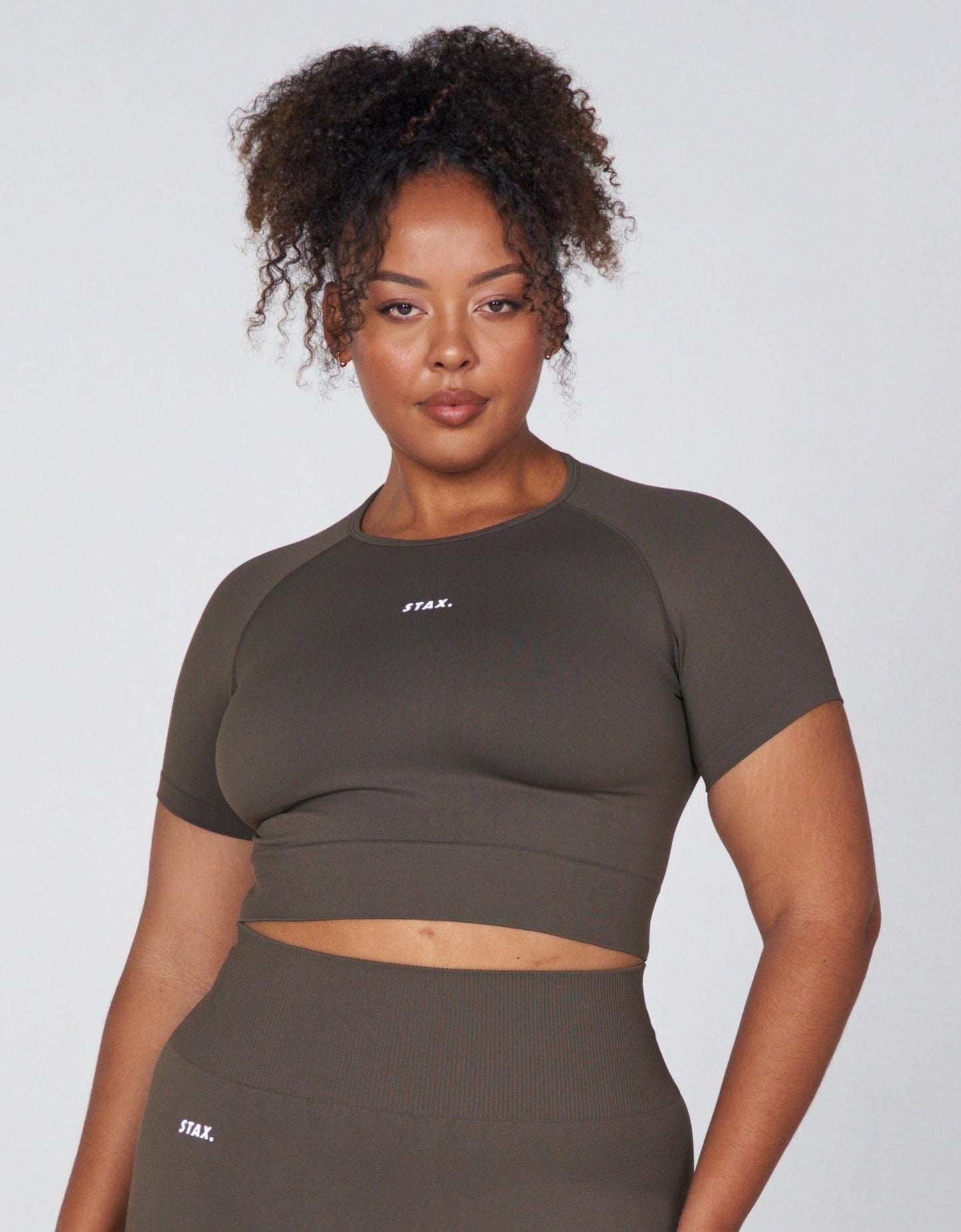 Co Activewear - Premium Seamless Favourites Cropped Tee secondary image