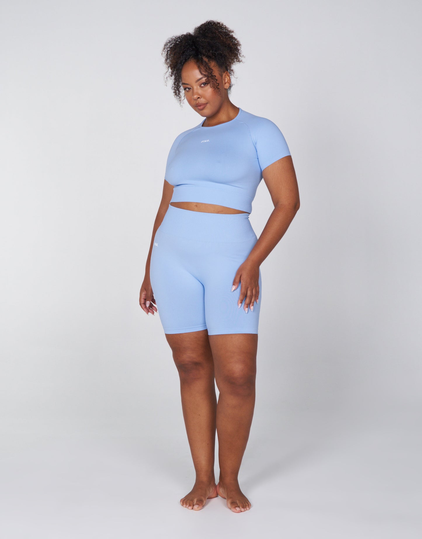 Co Activewear - Premium Seamless Favourites Midi Bike Shorts sixth image