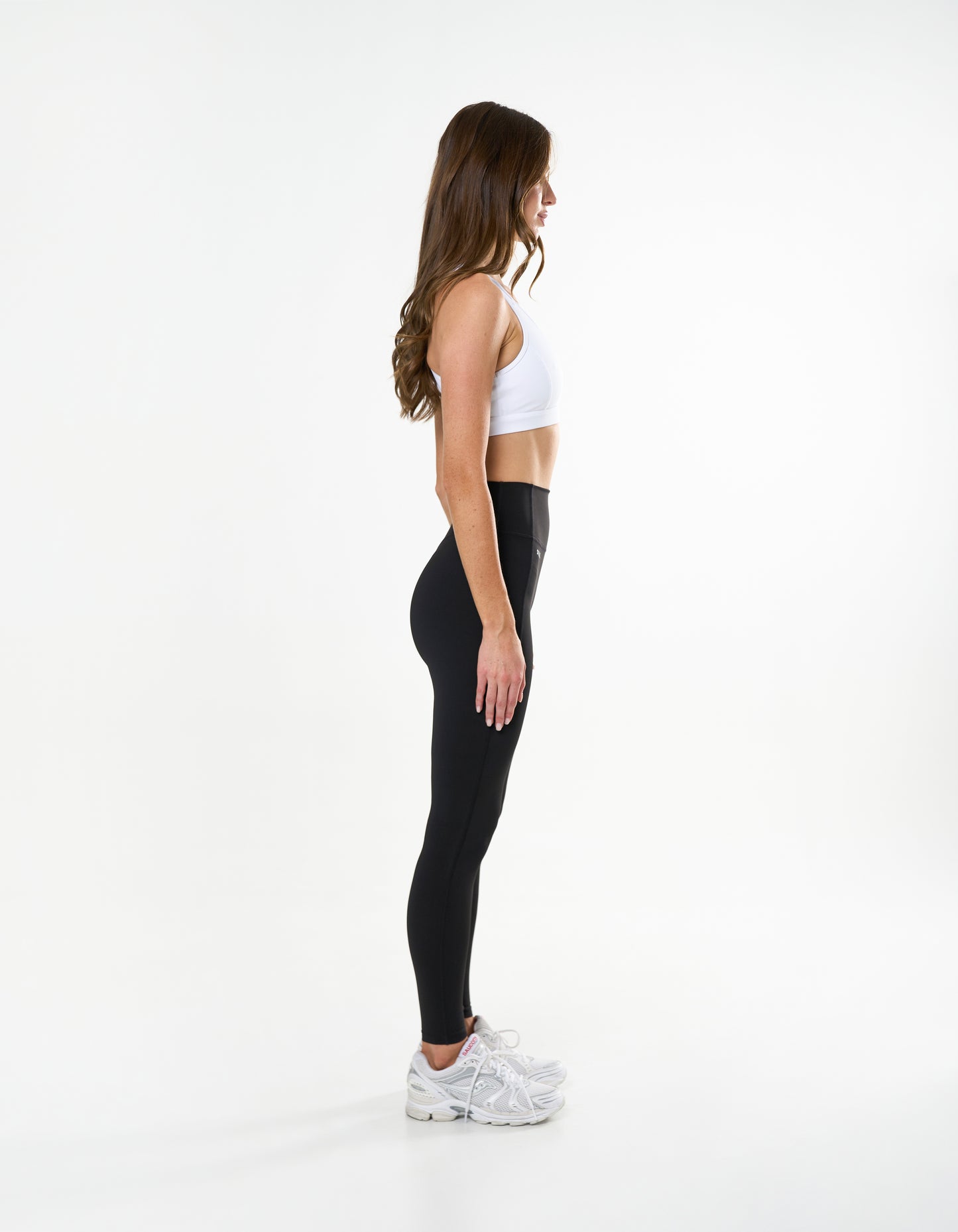 Mesh Racerback Sports Bra Astryx - White
