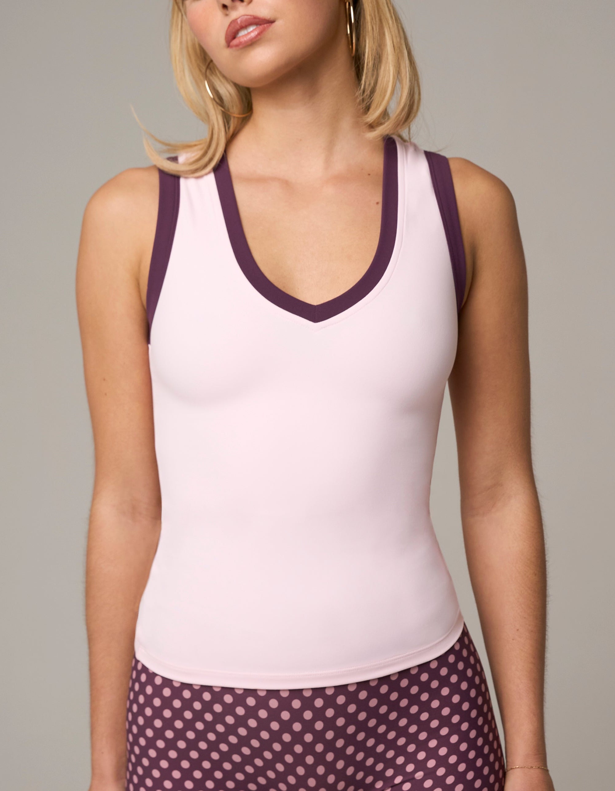 Cue V Neck Tank NANDEX™ - Ribbon