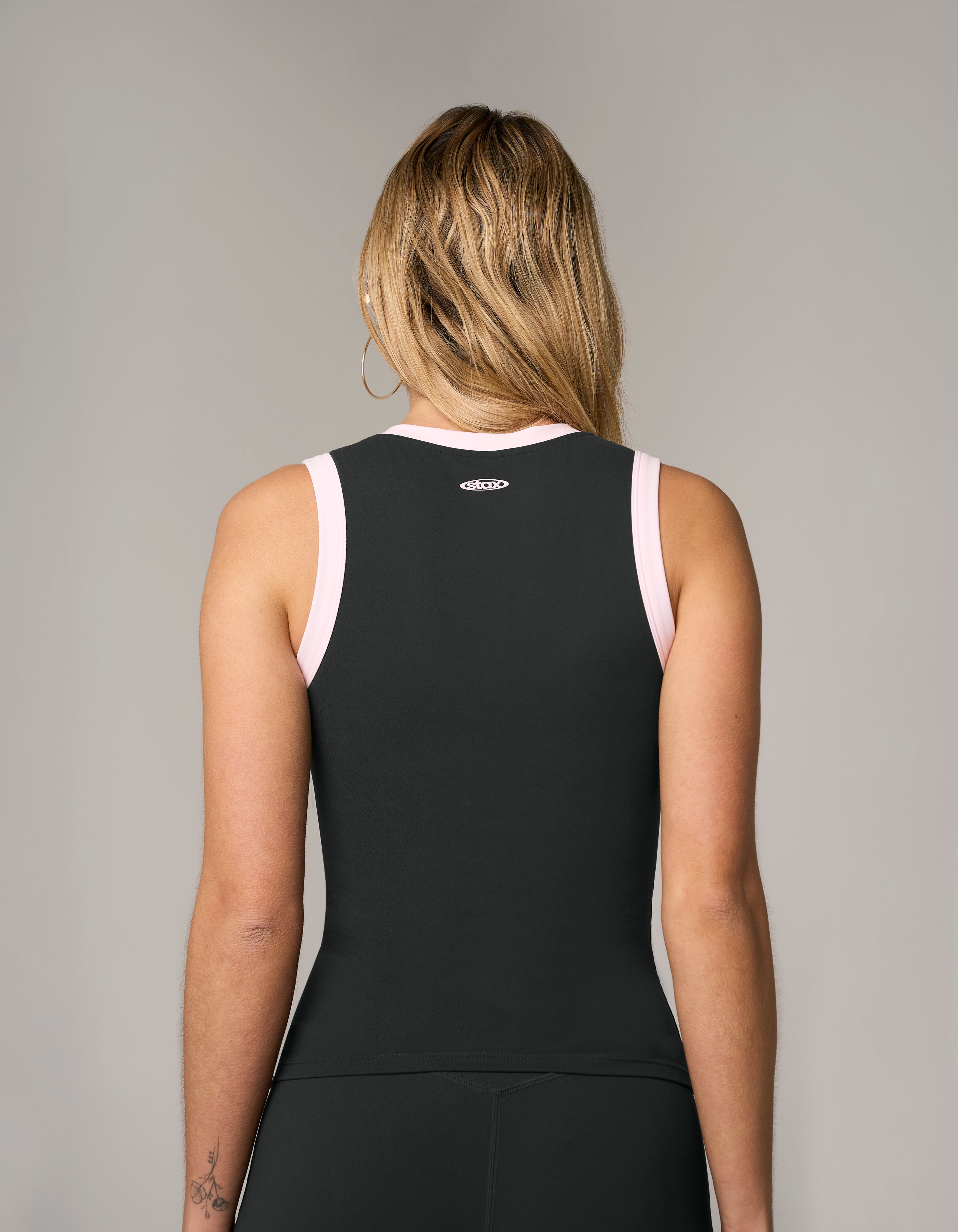 Cue V Neck Tank NANDEX™ - Shadow