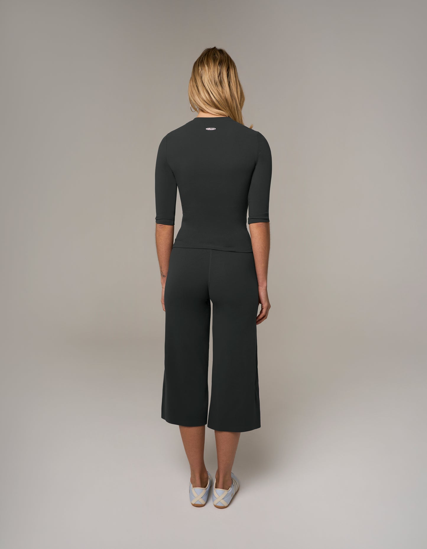 Warm-Up Capri Pants NANDEX™ - Shadow