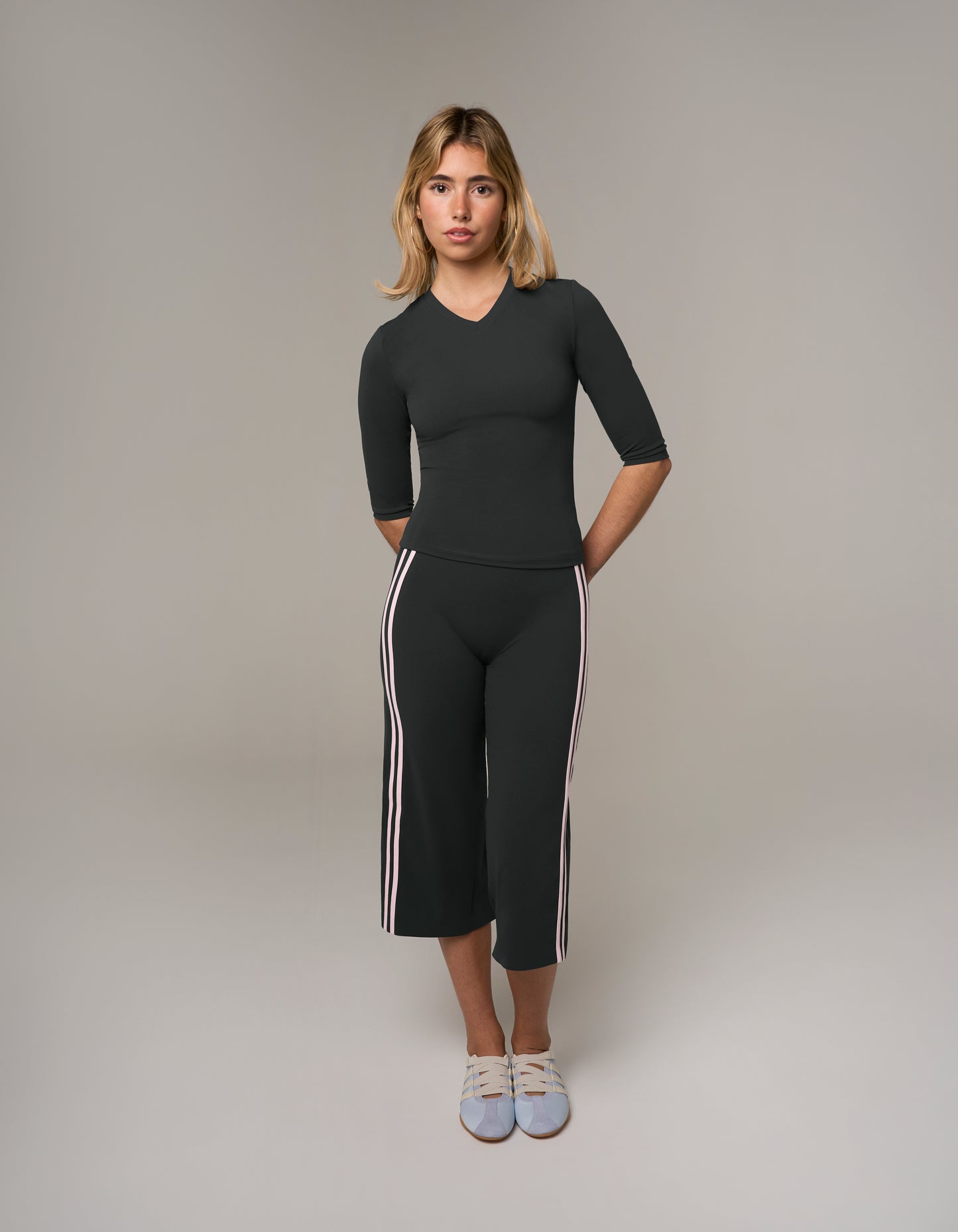 Warm-Up Capri Pants NANDEX™ - Shadow