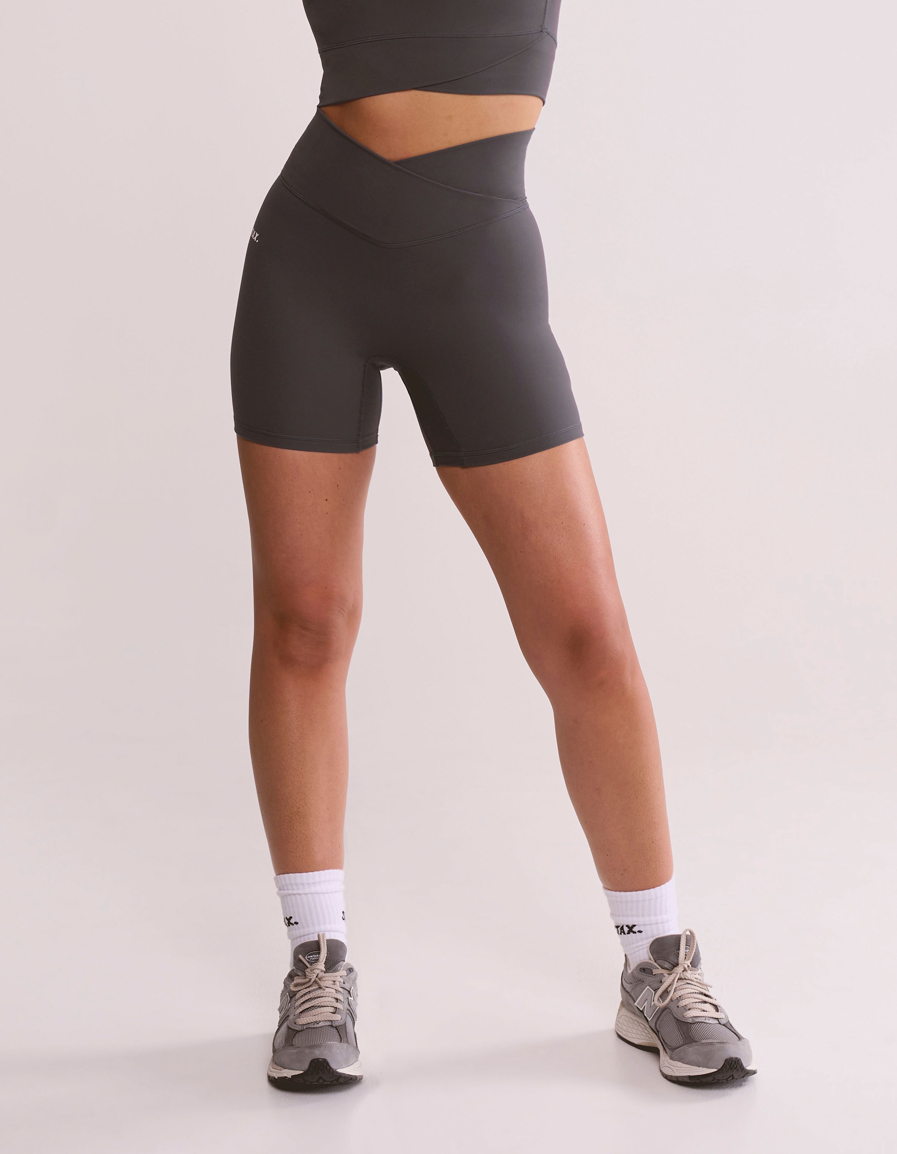 V Front Midi Bike Shorts NANDEX™ - Slate Grey