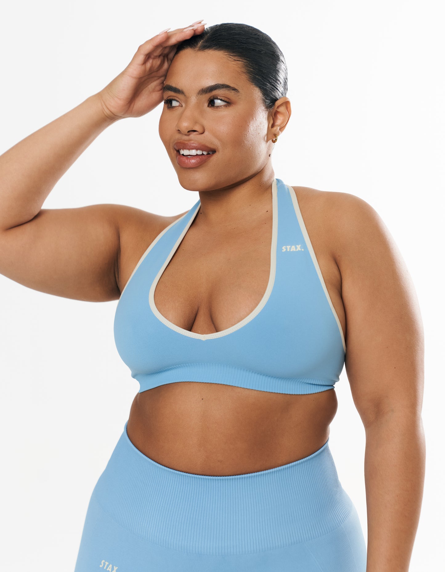 Seamless Kic Halter Crop - Blue/Cream