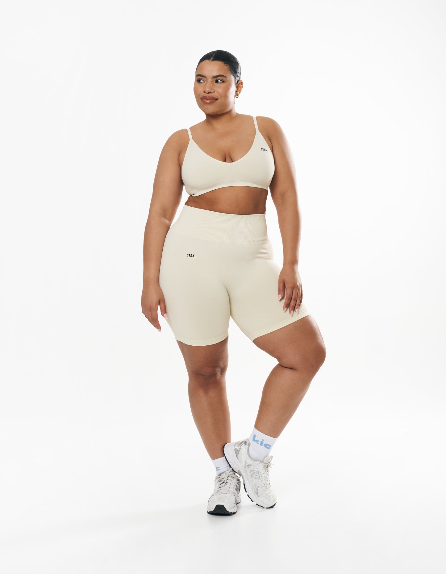 Seamless Kic Midi Bike Shorts - Cream