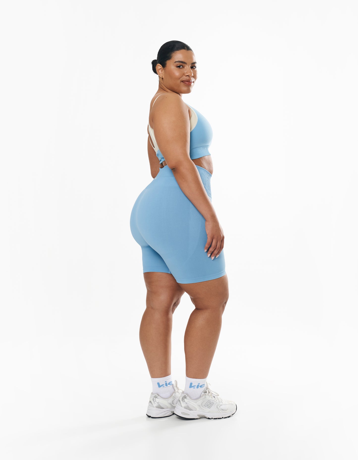 Seamless Kic Layered Crop - Blue/Cream