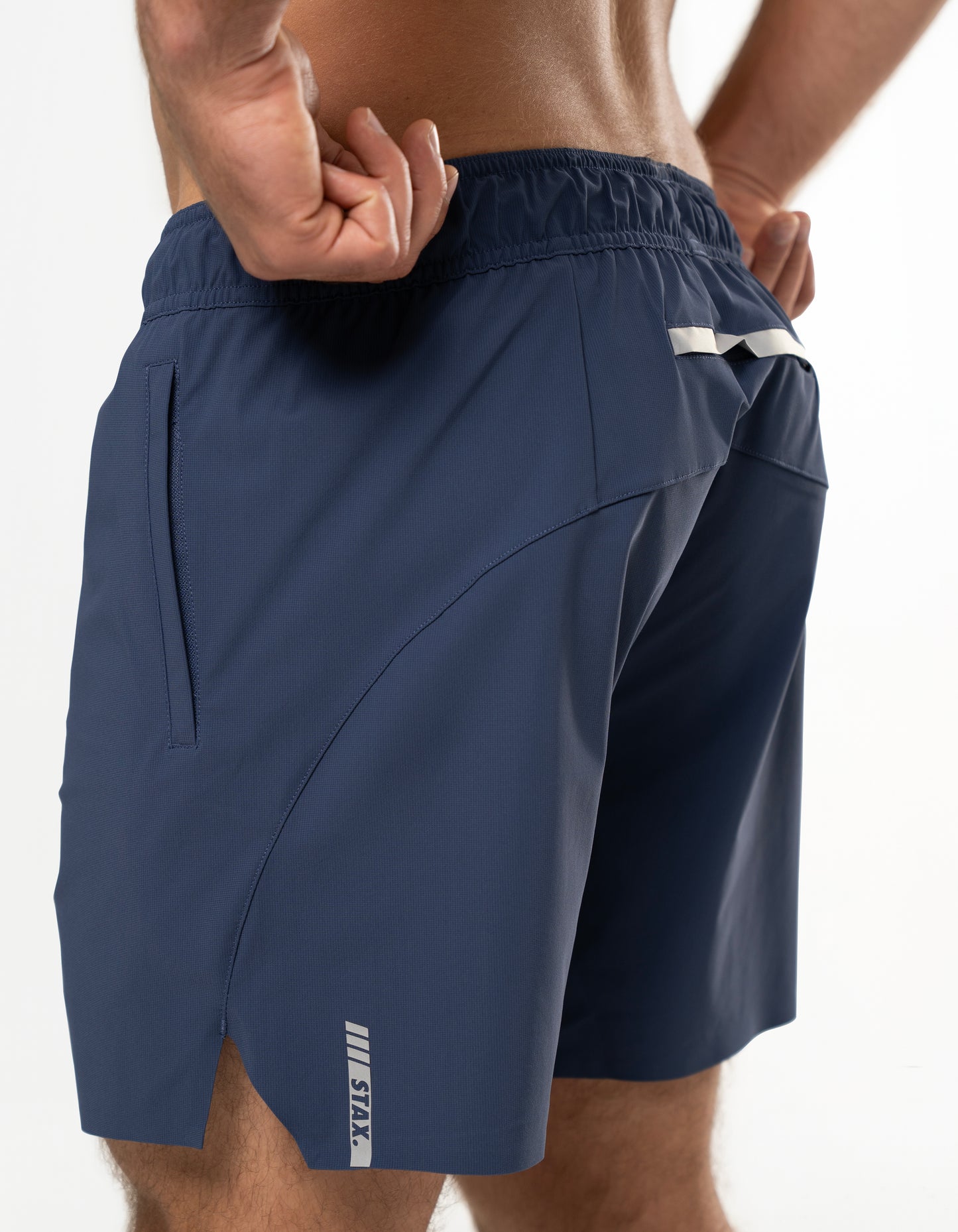 Dymo Tec Shorts - Navy