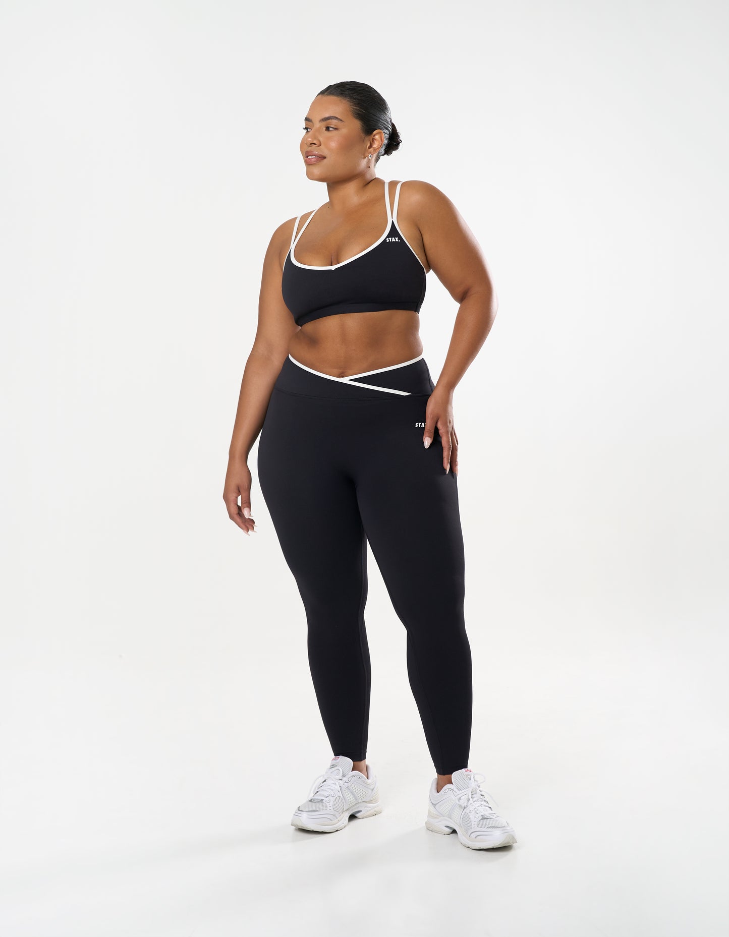 Double Strap Crop Airlyte - Liquorice