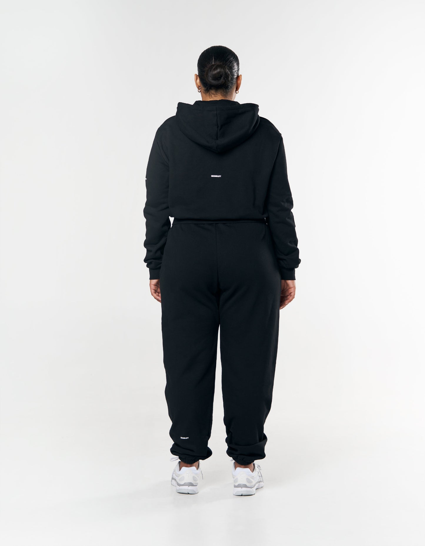 Essential Cropped Zip - Black