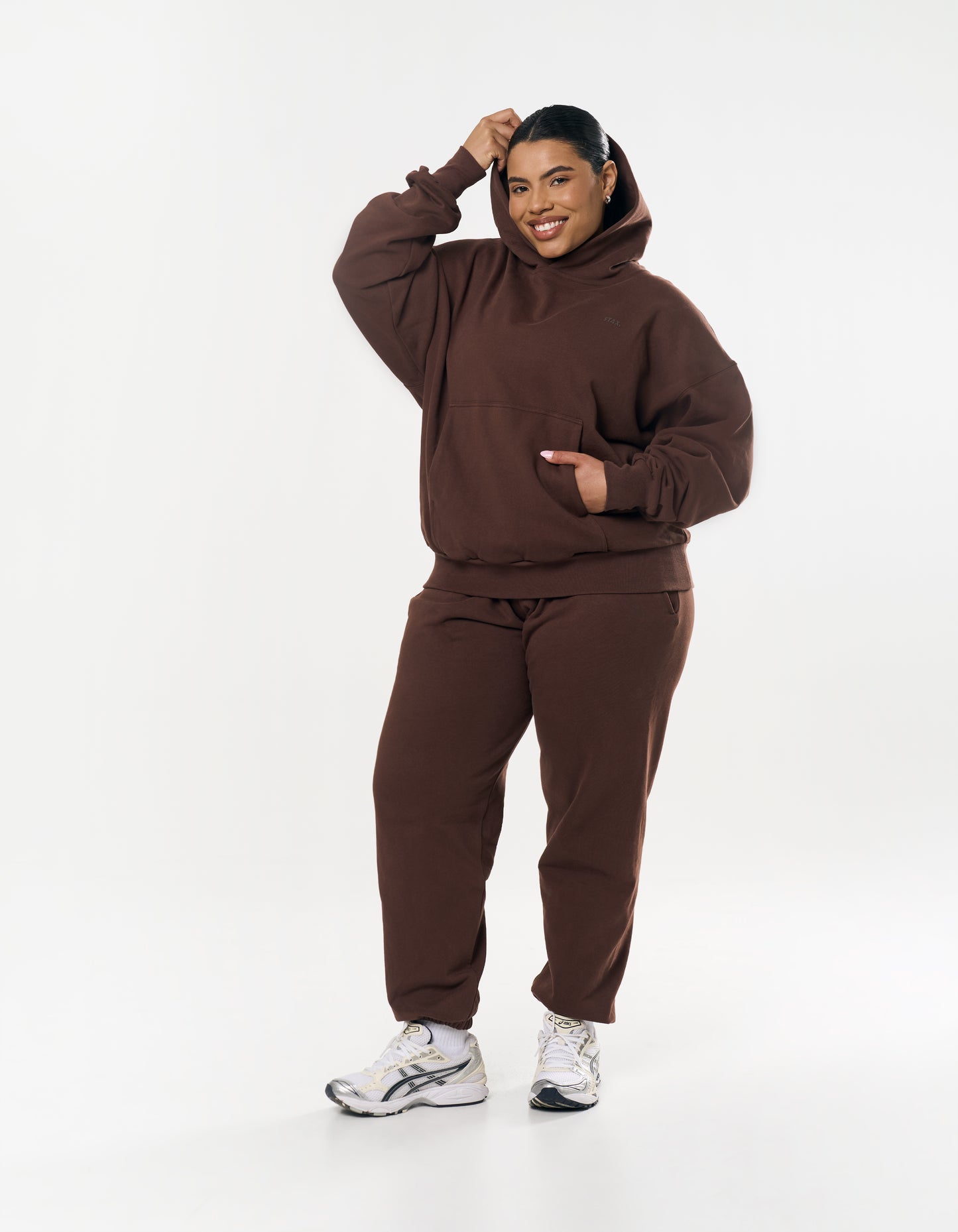 Essential Cuffed Jogger - Chocolate