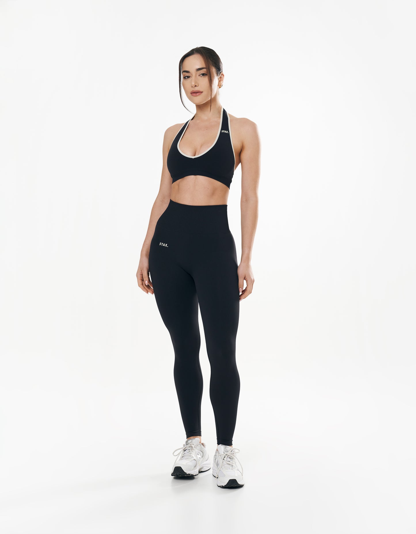 Seamless Kic Halter Crop - Astro/Cream