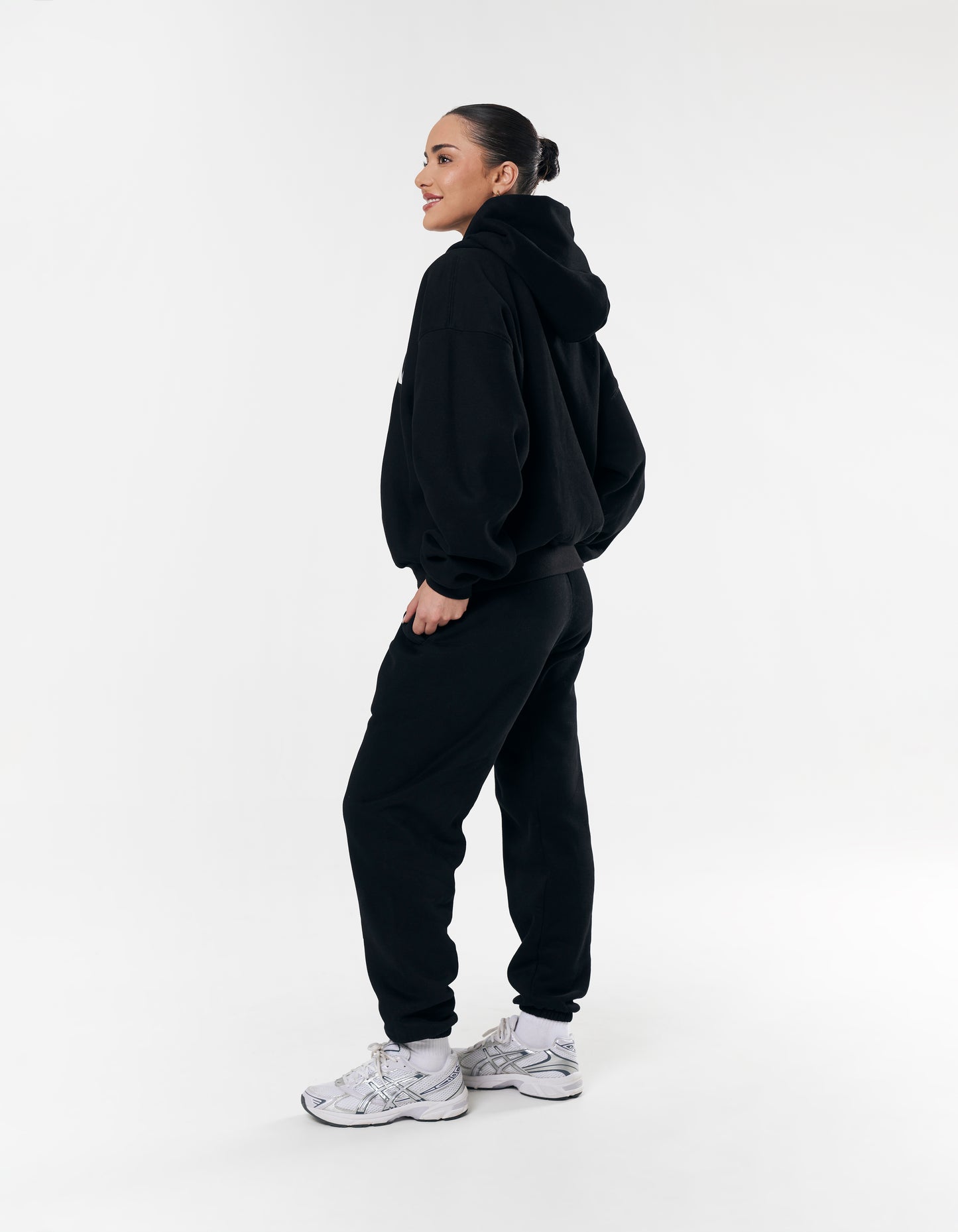 Classic Cuffed Jogger - Black