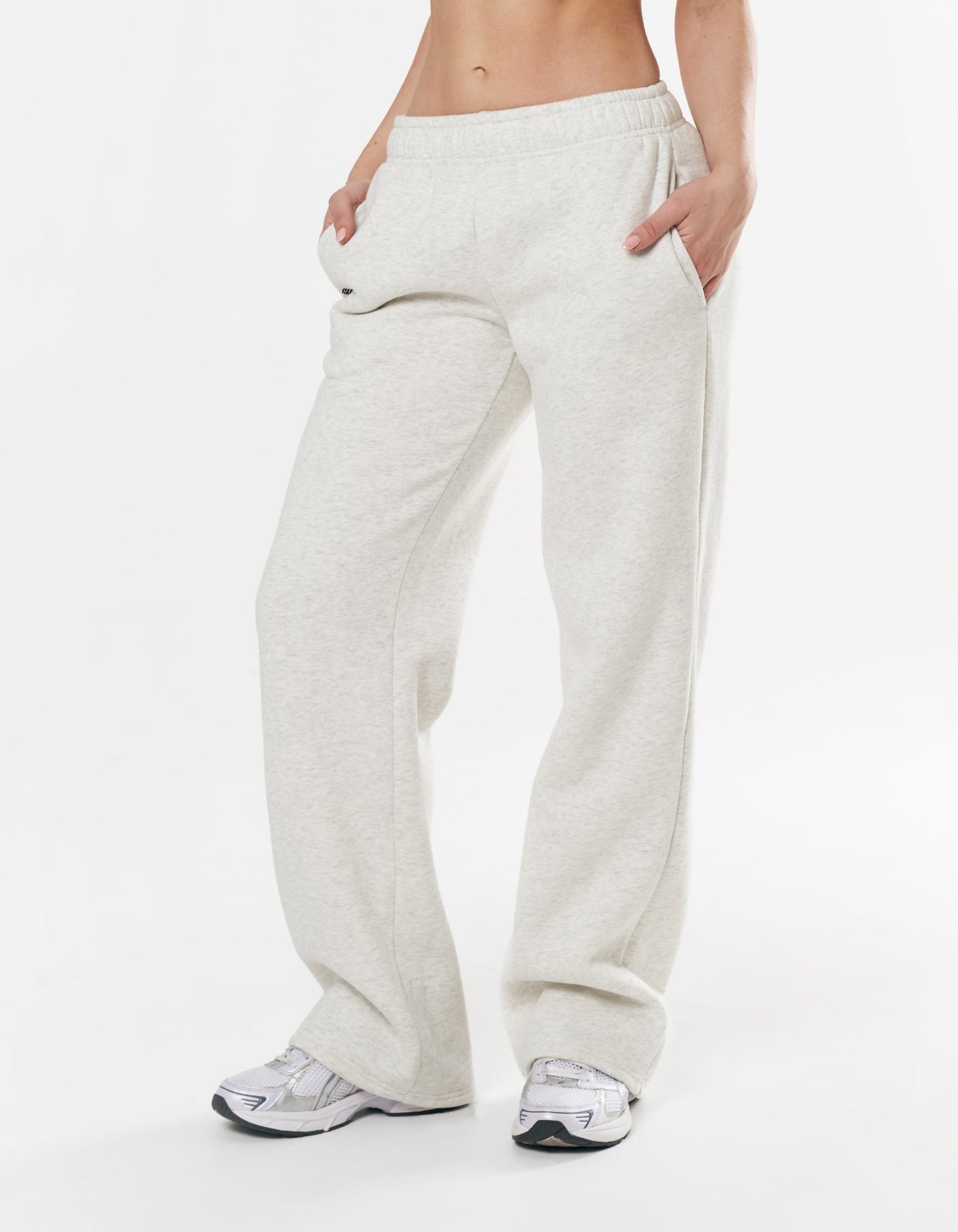 Classic Straight Leg Jogger - Light Grey/Black