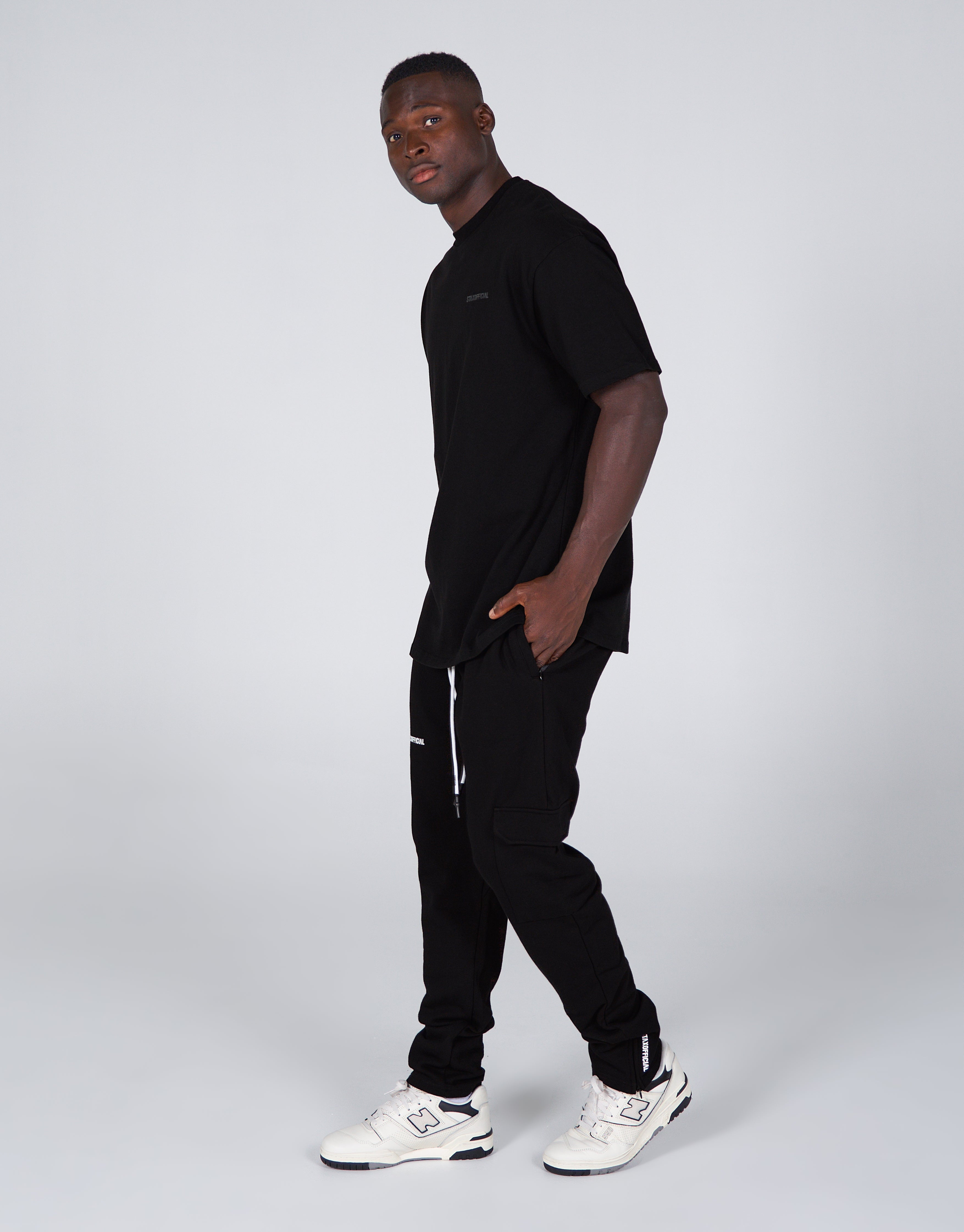 Black fitted best sale joggers mens