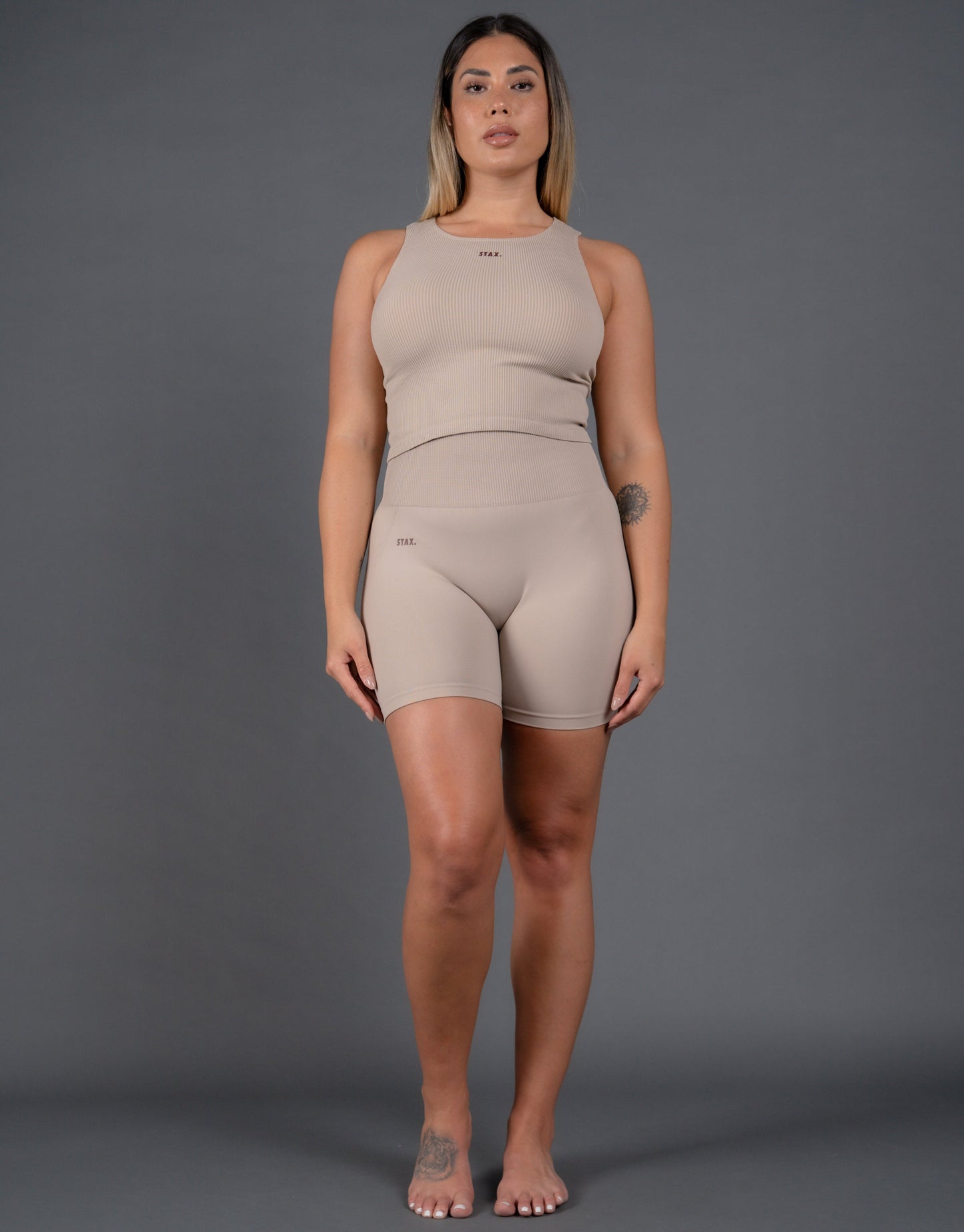 Premium Seamless V5 Cropped Singlet Lounge - Kepler (Beige)