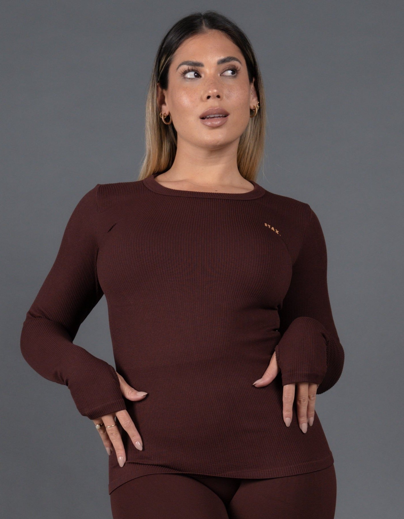 STAX. Premium Seamless V5 Long Sleeve Lounge - Gliese (Brown)