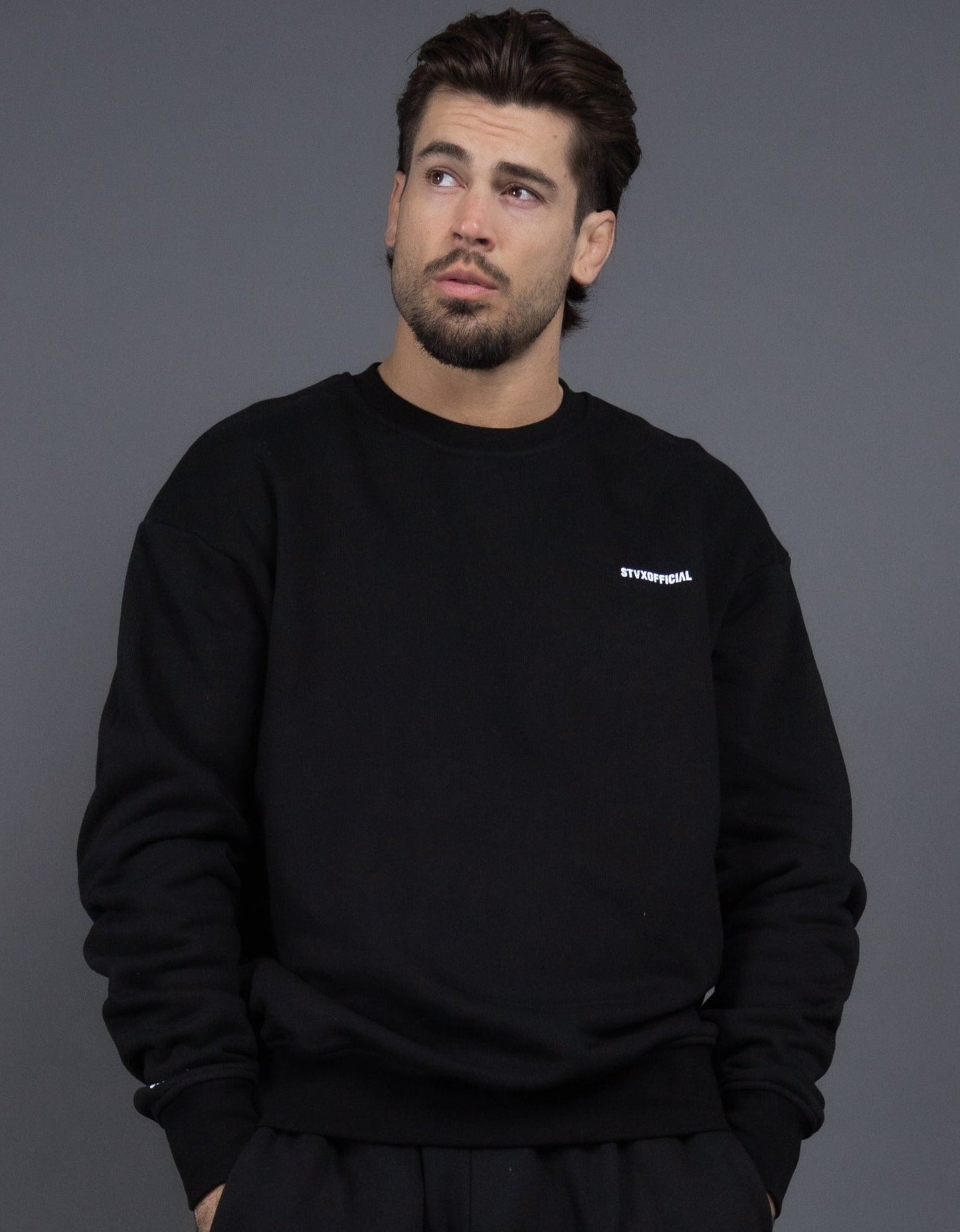 W22 Crew Raven - Black